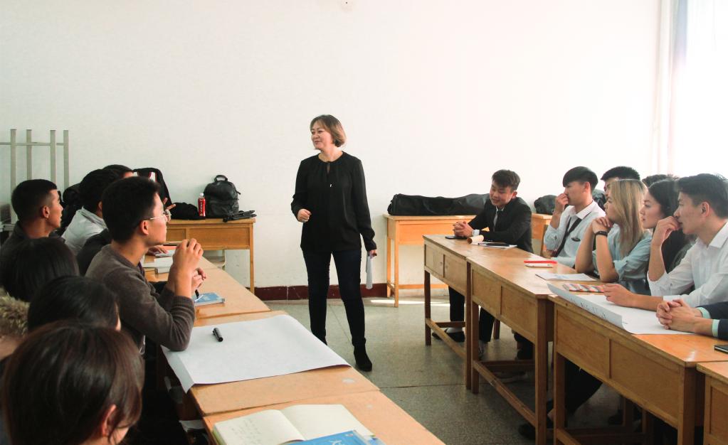 “我们感受着这里的变化”——在华外籍人士眼中的“中国发展”