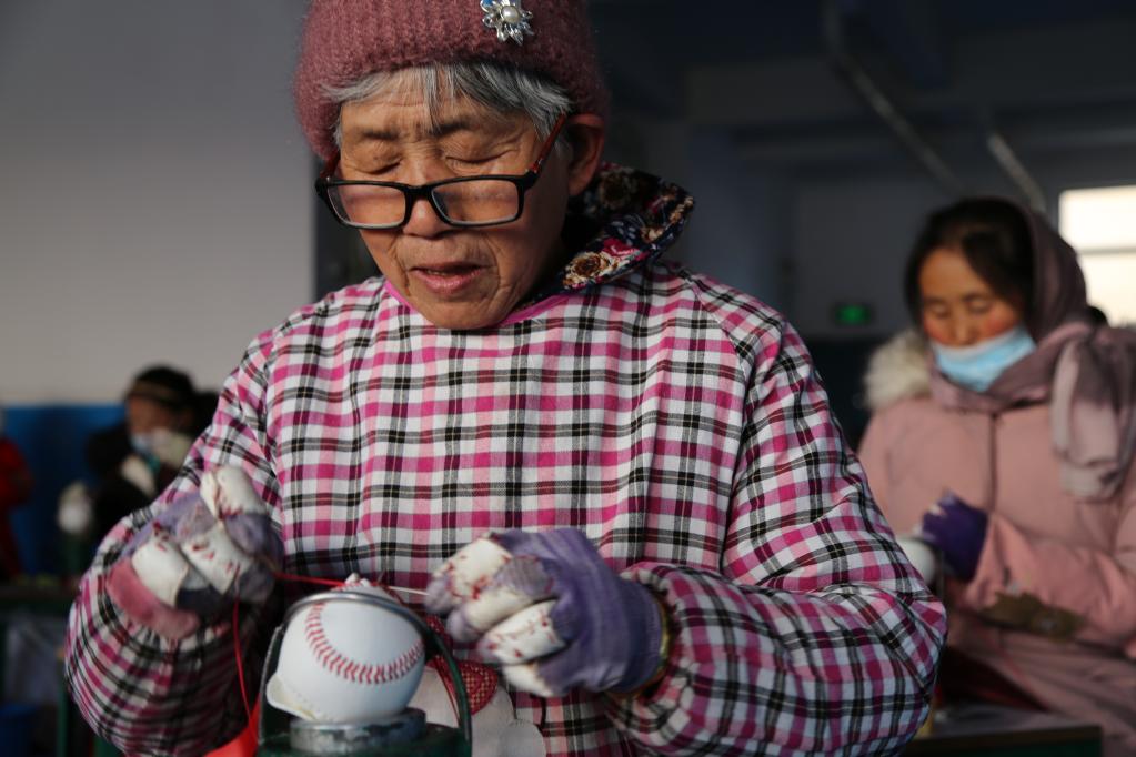 多措并举写好搬迁“后半篇”——云南聚力帮扶搬迁群众开启振兴生活